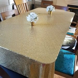Gold sequenced table cloth